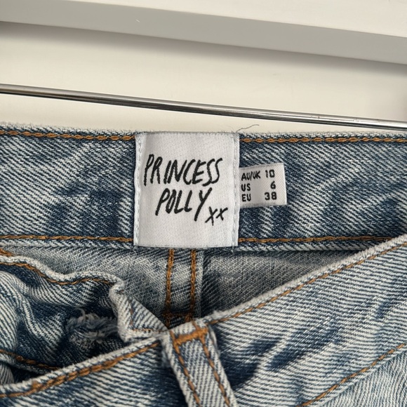 Princess Polly-Holly Asymmetric Straight Leg Jean Light
Wash Denim - Picture 4 of 5